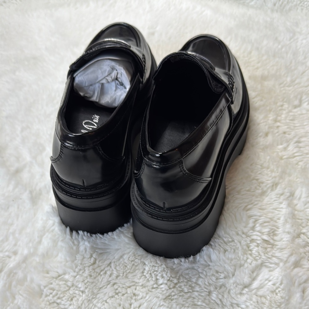 Wild Pair Black Platform Loafers NWOT - Picture 2 of 4